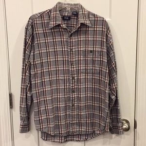 ✨ MAKE OFFER ✨
{BASS} FLANNEL